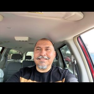 Meet your Posher, Javi